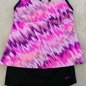 Nike tankini bottoms are shorts . Sz 1x